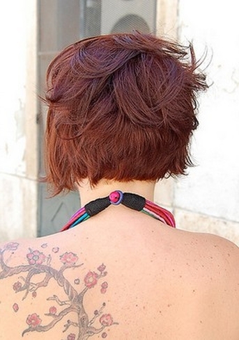 Tył fryzury krótkiej, uczesanie damskie zdjęcie numer 180
